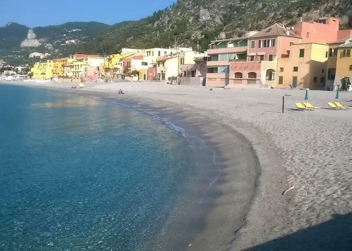 Via Dei Ginepri Noli